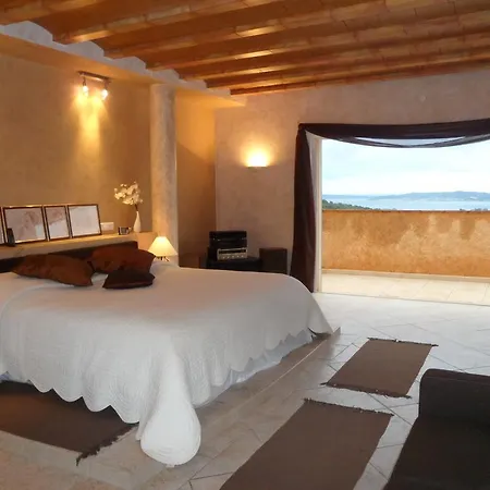 Vue Feerique Sur Golfe De Saint Tropez Villa